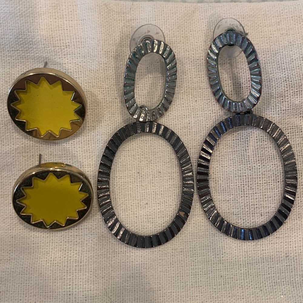 Costume Jewelry Earring Set